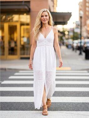 Boho chic White Embroidered Eyelet Curtain Panel Dress
Worn once